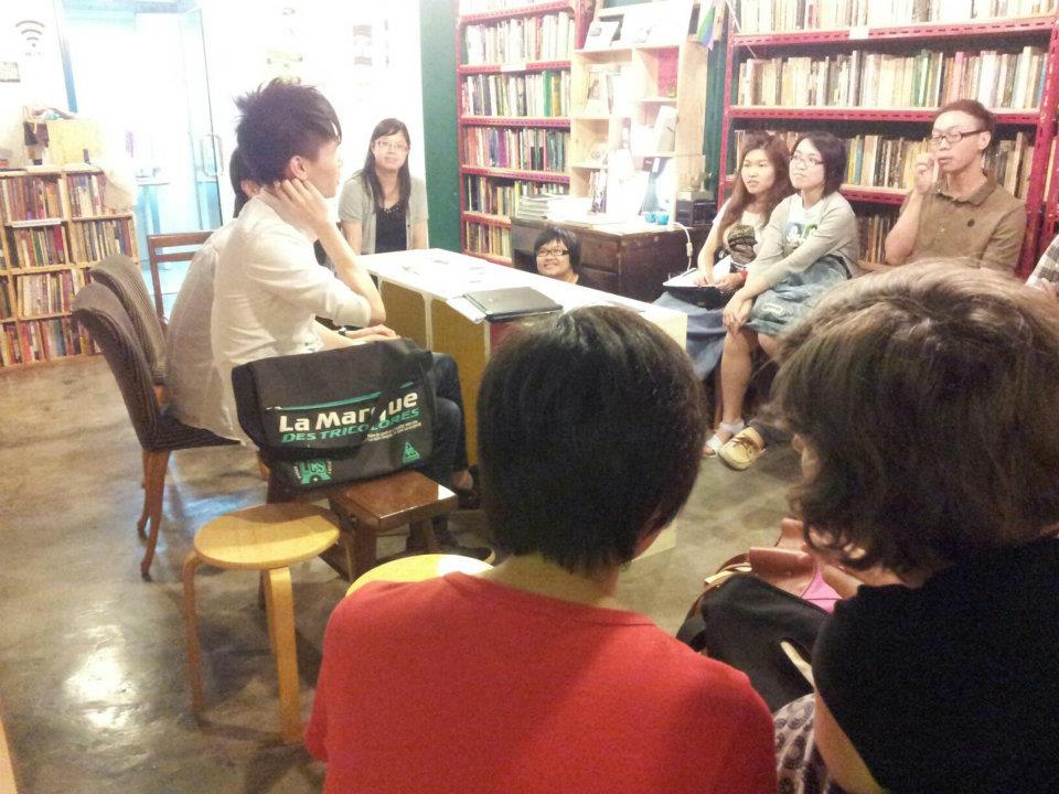 197709_404069889630127_176825612_n